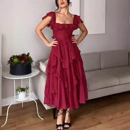 Robe d’Été à Volants Dos Nu et Encolure Carrée – Style Fête et Vacances