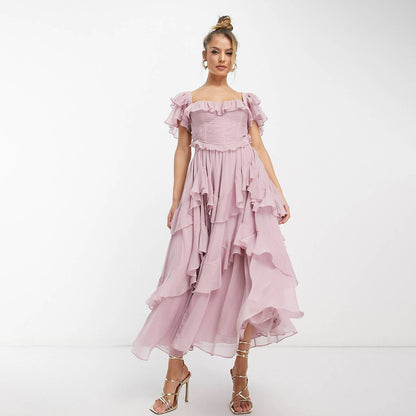 Robe d’Été à Volants Dos Nu et Encolure Carrée – Style Fête et Vacances